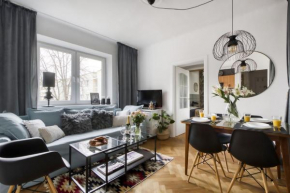 Parrot Dream, Warsaw